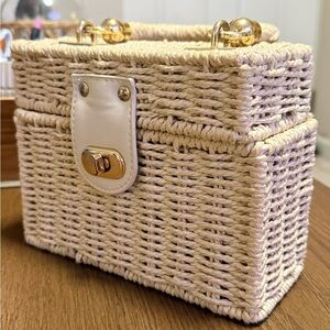 Chic Woven Handbag with Gold Accents